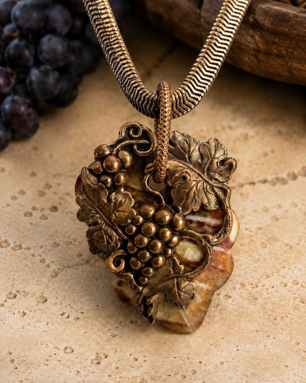 Vintage Jan Michaels Grape Leaf Agate Stone Pendant Necklace Tuscan Vineyard